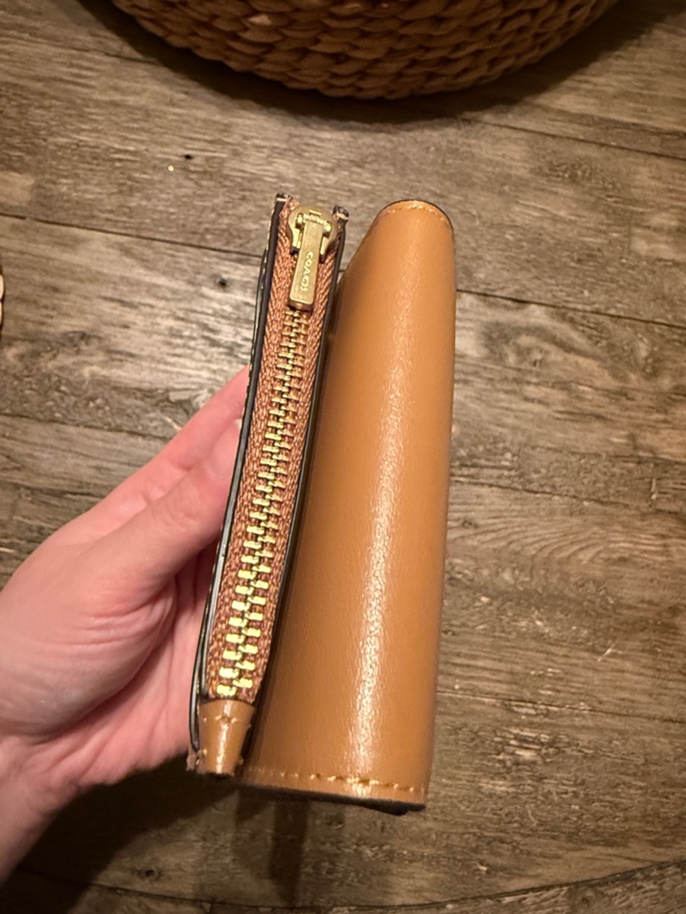 Coach Essential Card Holder Bifold Wallet Honey Brown - Picture 8 of 11